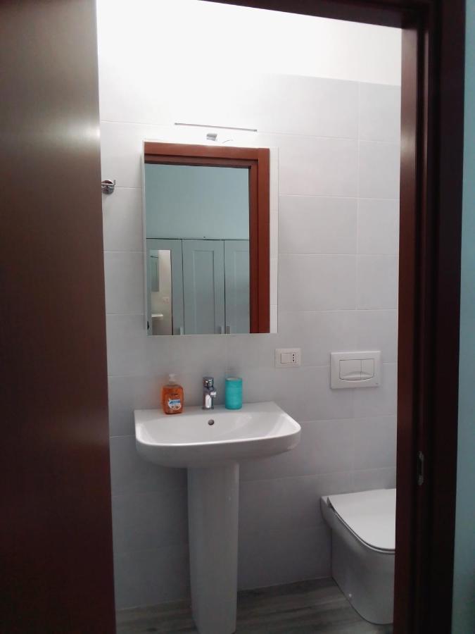 Gigli, Rooms Con Cucina In Comune E Terrazza Mailand Exterior foto