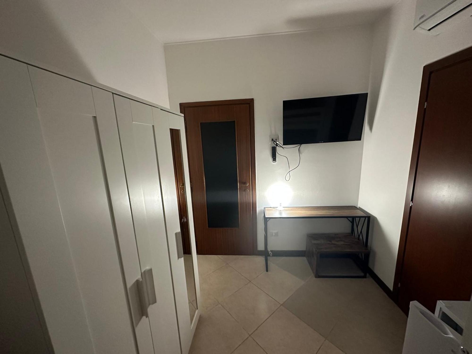 Gigli, Rooms Con Cucina In Comune E Terrazza Mailand Exterior foto