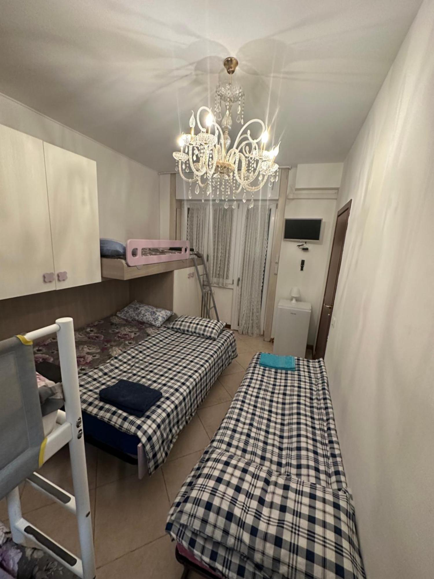 Gigli, Rooms Con Cucina In Comune E Terrazza Mailand Exterior foto