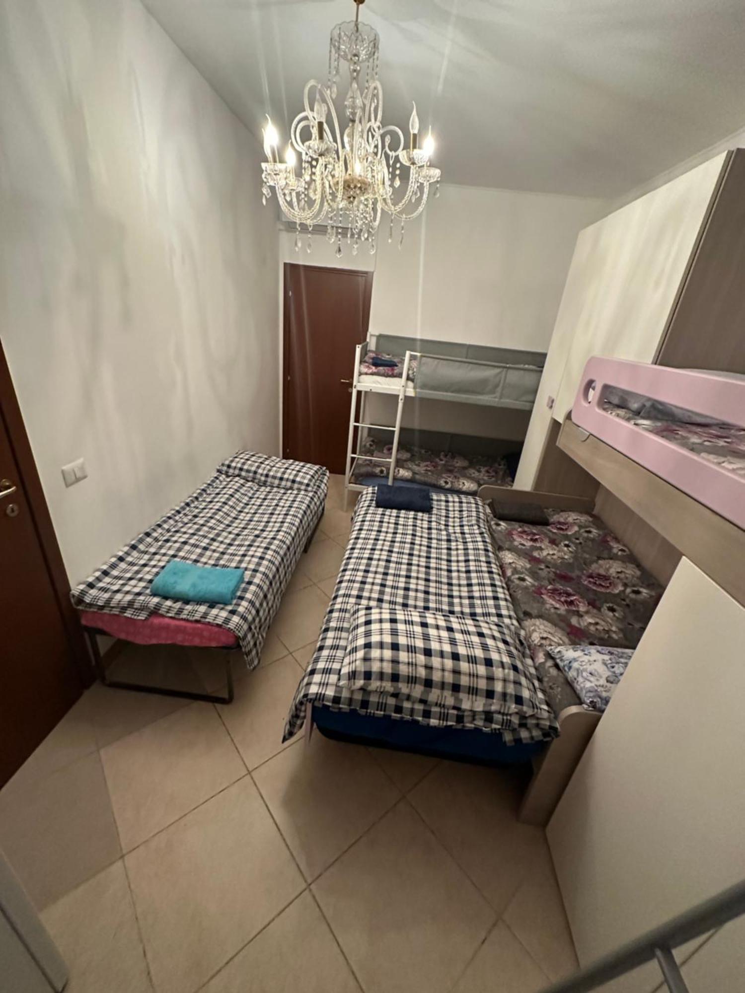 Gigli, Rooms Con Cucina In Comune E Terrazza Mailand Exterior foto