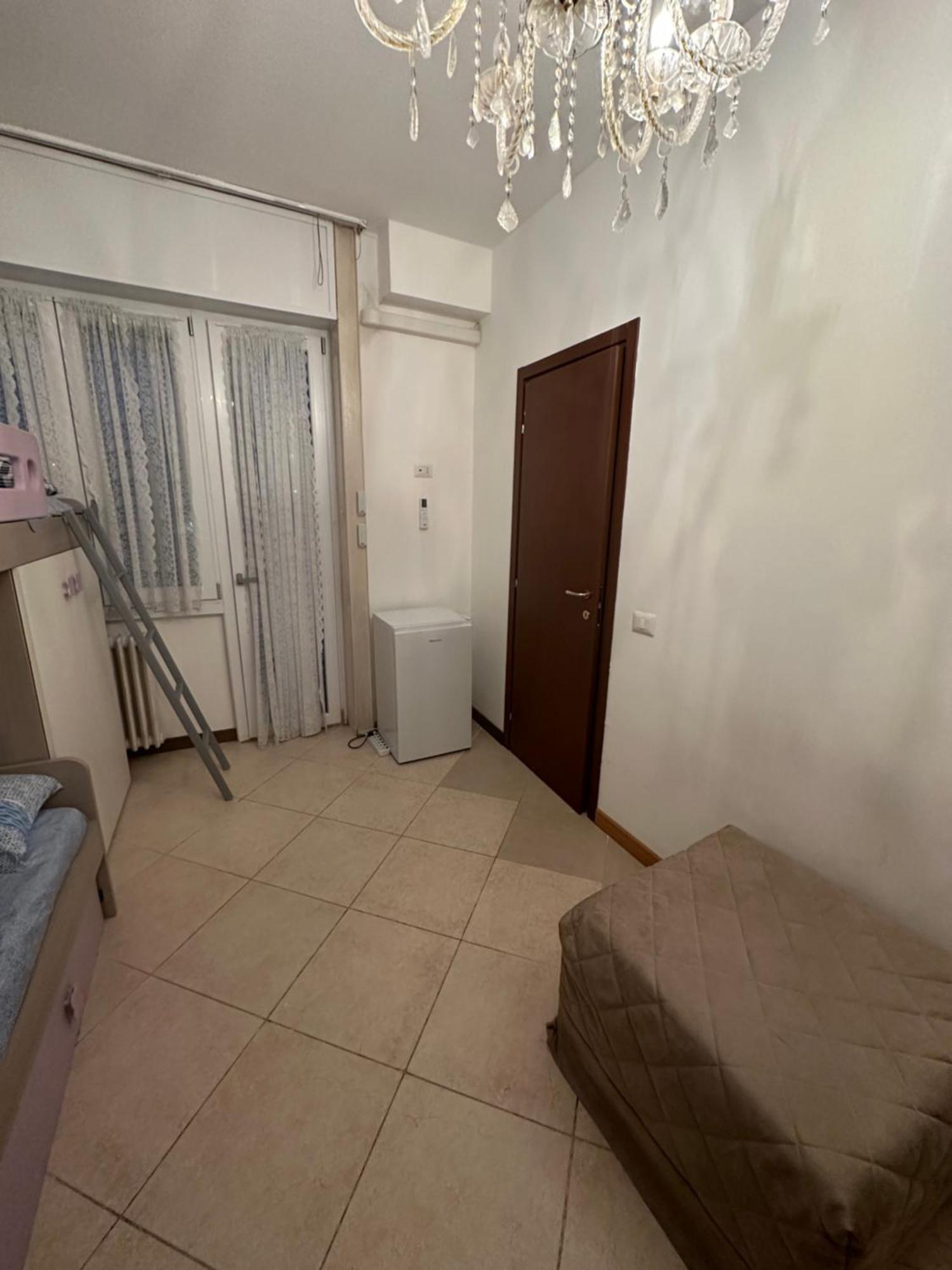 Gigli, Rooms Con Cucina In Comune E Terrazza Mailand Exterior foto