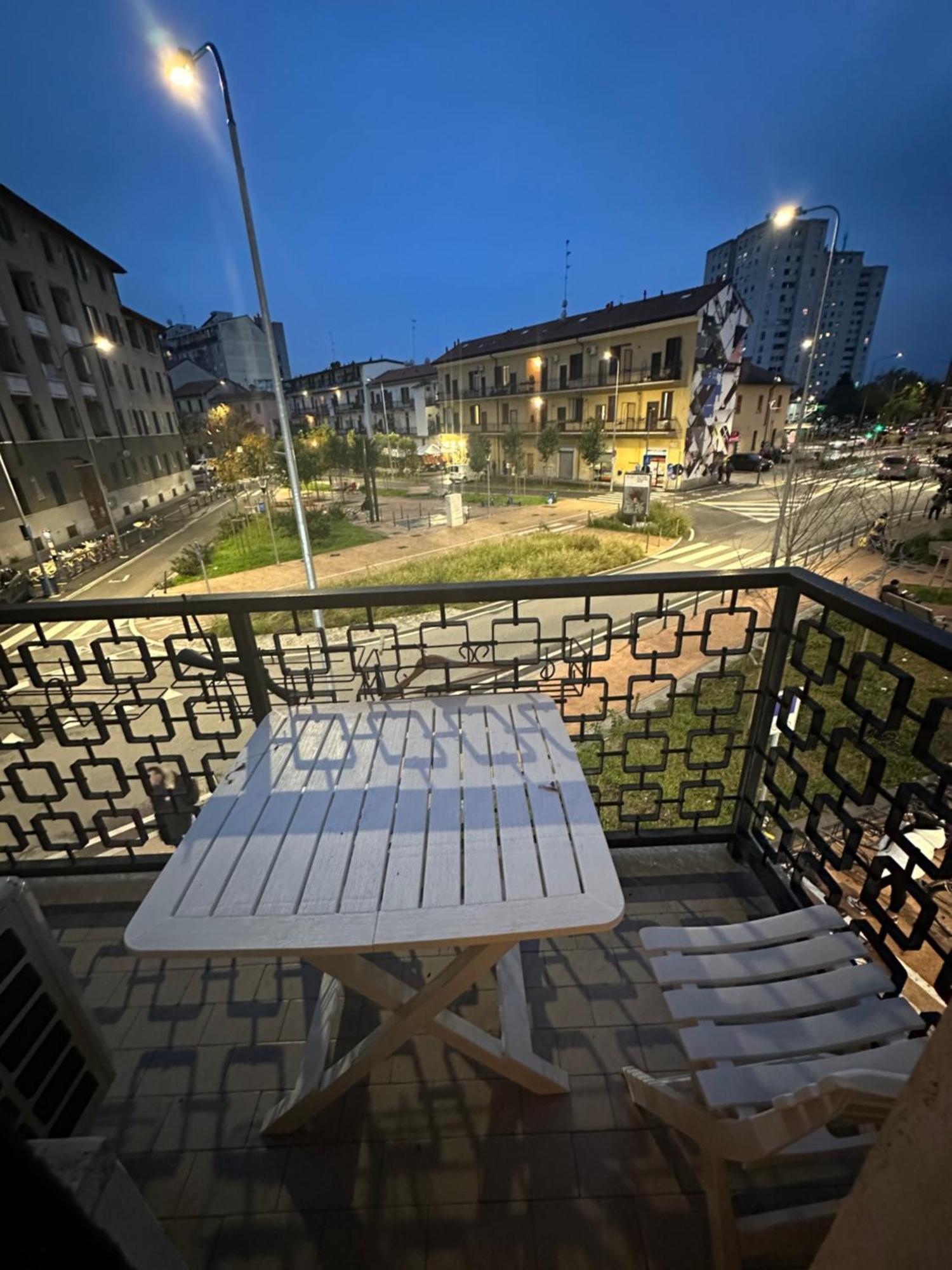 Gigli, Rooms Con Cucina In Comune E Terrazza Mailand Exterior foto