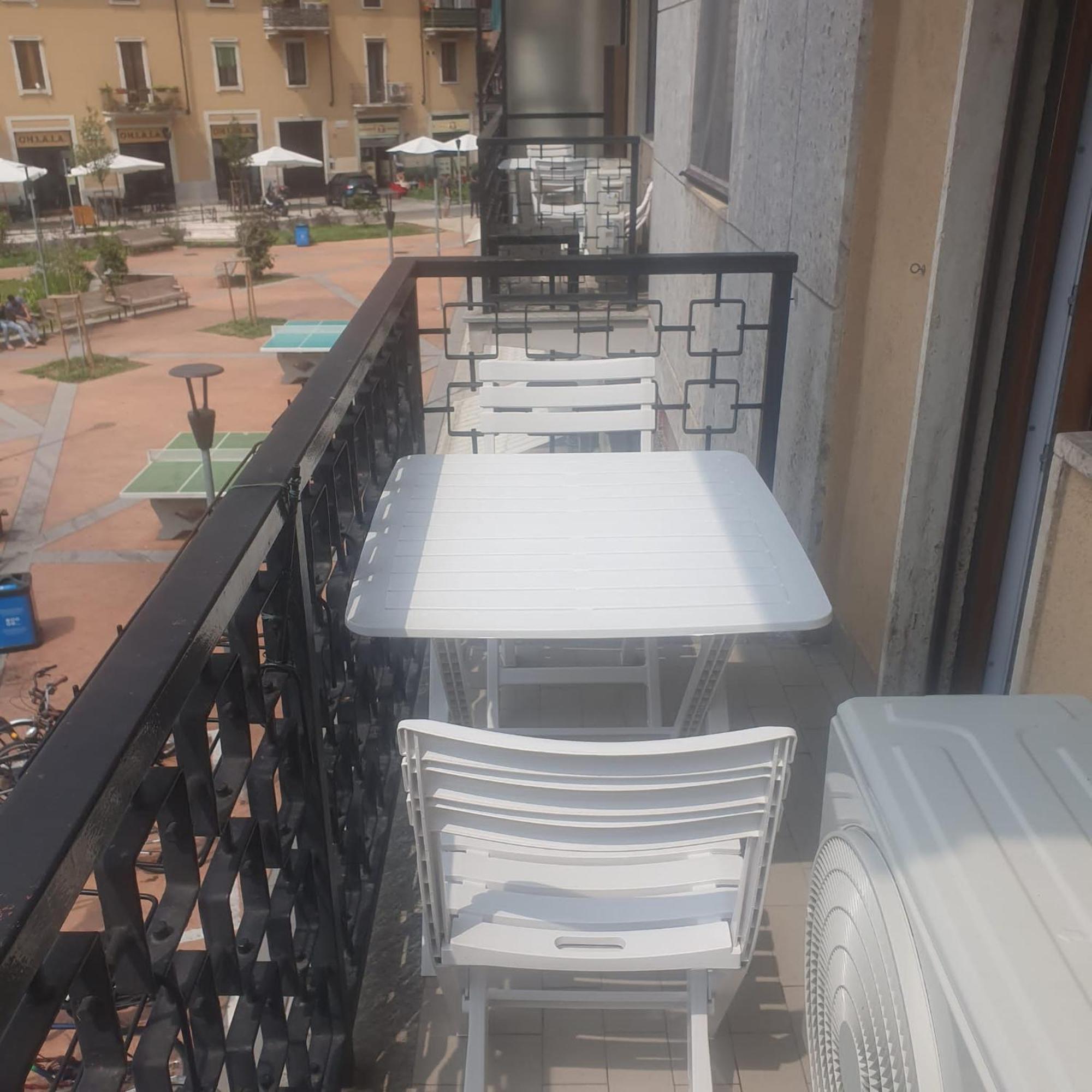 Gigli, Rooms Con Cucina In Comune E Terrazza Mailand Zimmer foto