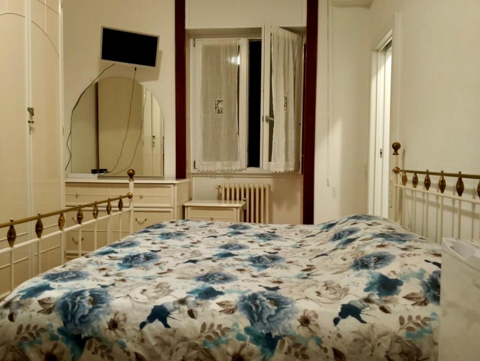 Gigli, Rooms Con Cucina In Comune E Terrazza Mailand Exterior foto